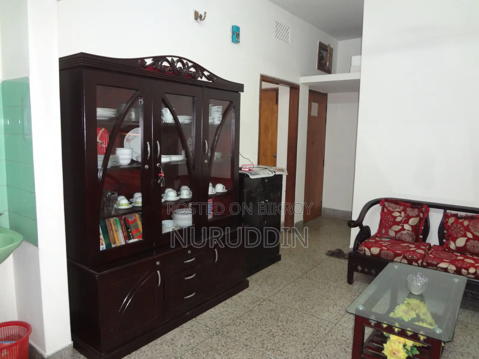 Ready Flat Used for Sale at Malibagh Near Mouchak Market
