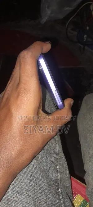 Vivo Y17s 6 128 (Used)