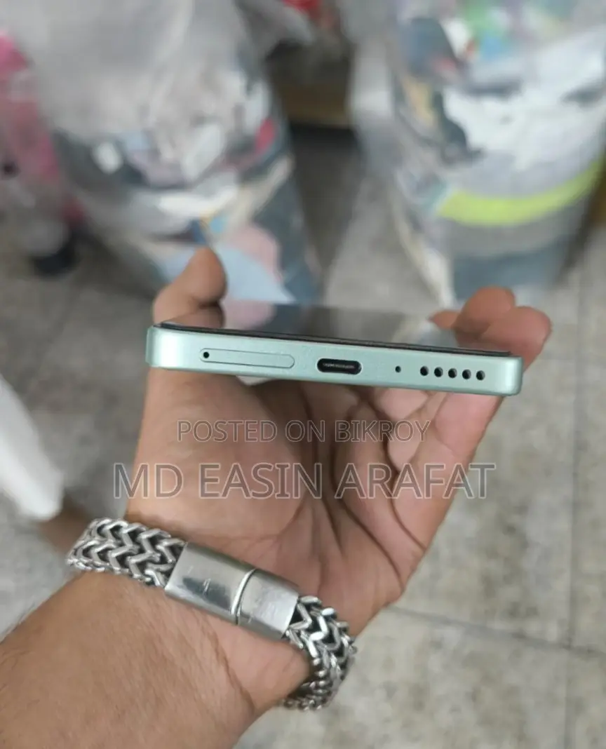 Xiaomi Redmi Note 13 . (Used)