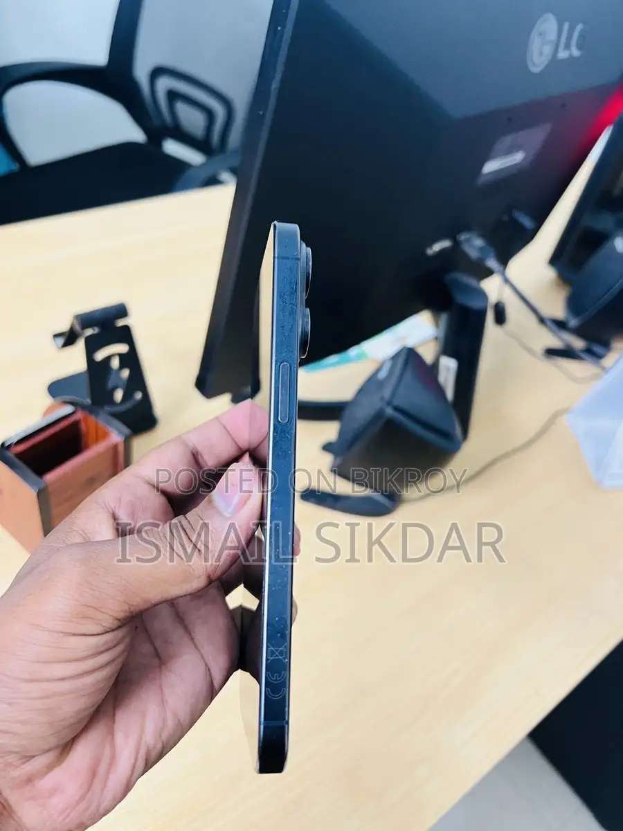 Apple iPhone 15 Pro Max (Used)