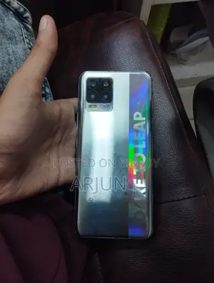 Realme 8 (Used)
