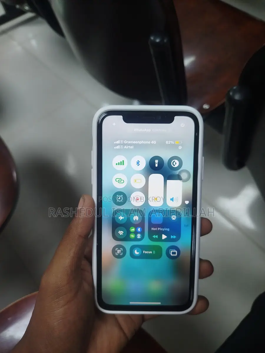 Apple iPhone 11 (Used)