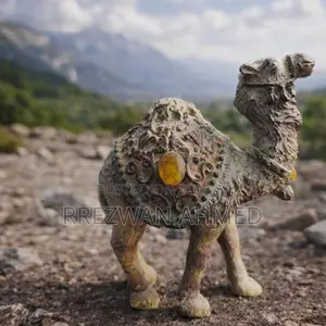 Camel Showpiece