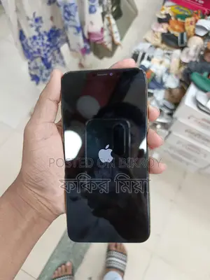 Apple iPhone XS Max . (Used)