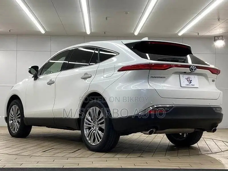 Toyota Harrier Z LEATHER NON HB 2021