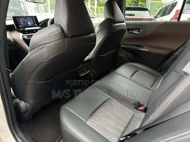 Toyota Harrier Z LEATHER NON HB 2021