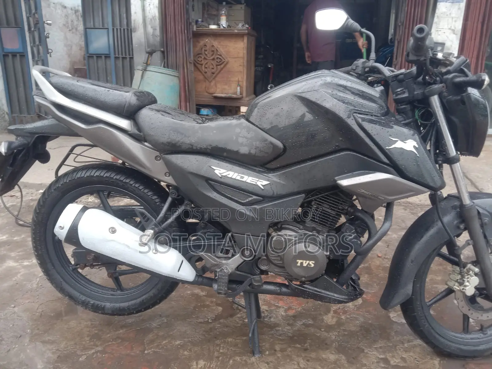 TVS Raider 125 new condition 2022