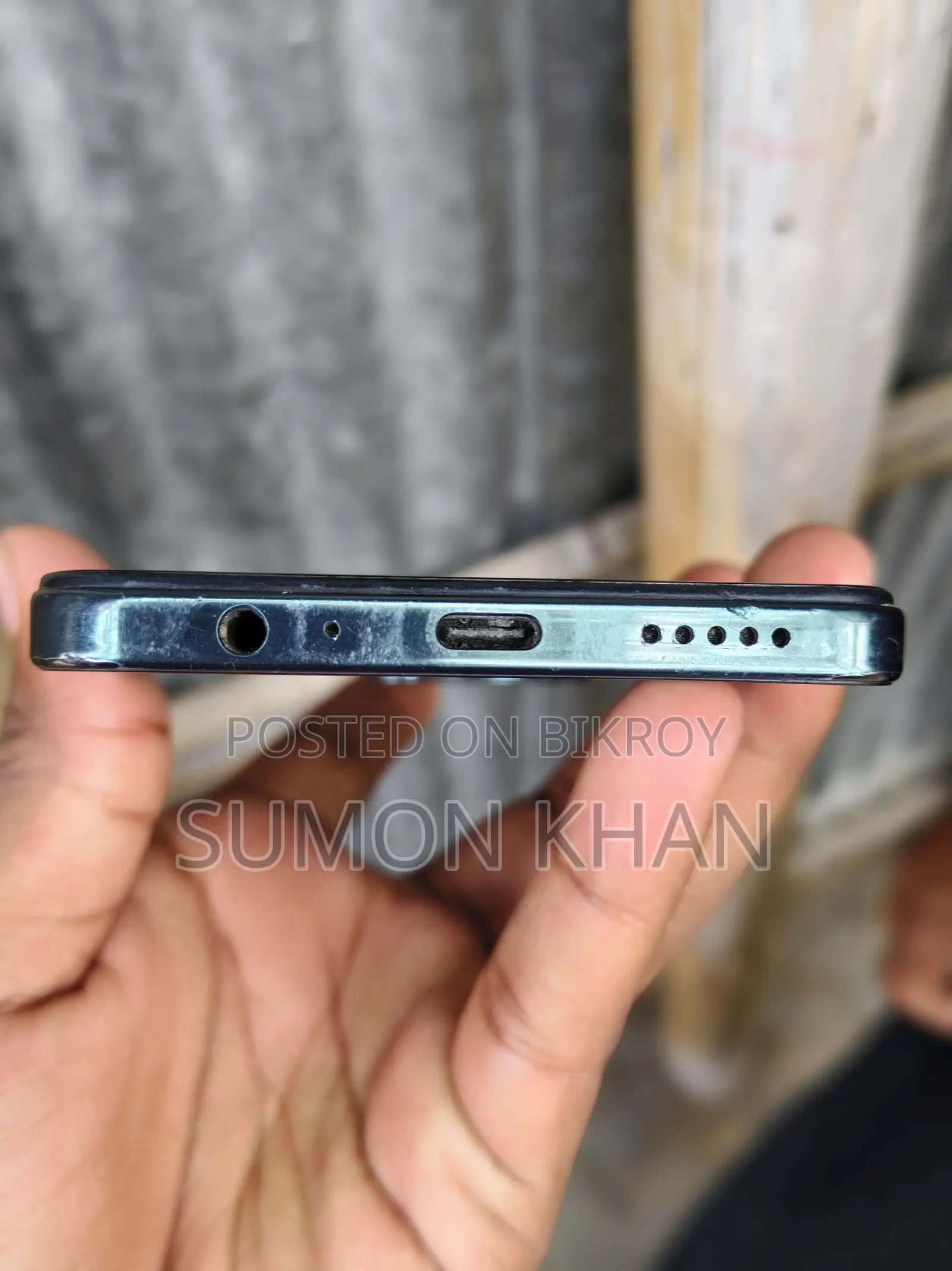 Vivo Y28 . (Used)