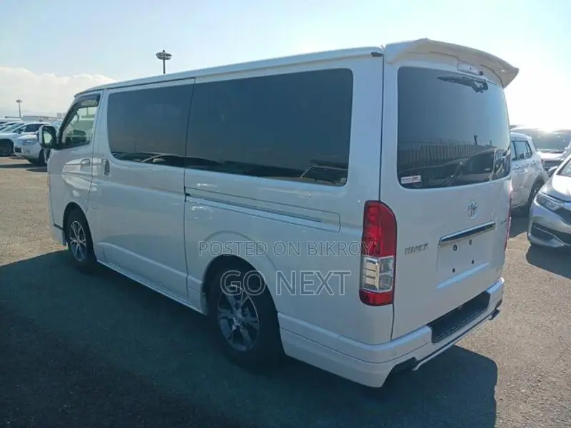 Toyota Hiace SGL Dark Prime II 2021