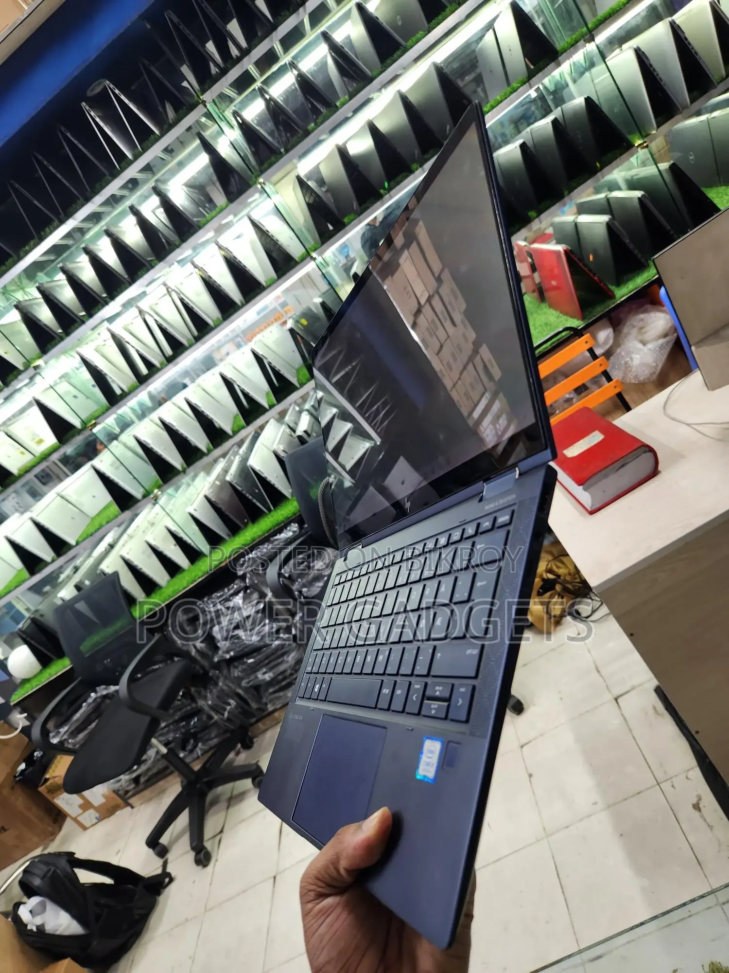 Hp Dragonfly core i5 8th Generation with Bag