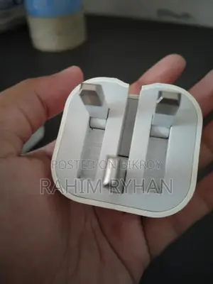 Apple 20 W Adapter