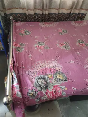 স্টিলের খাট