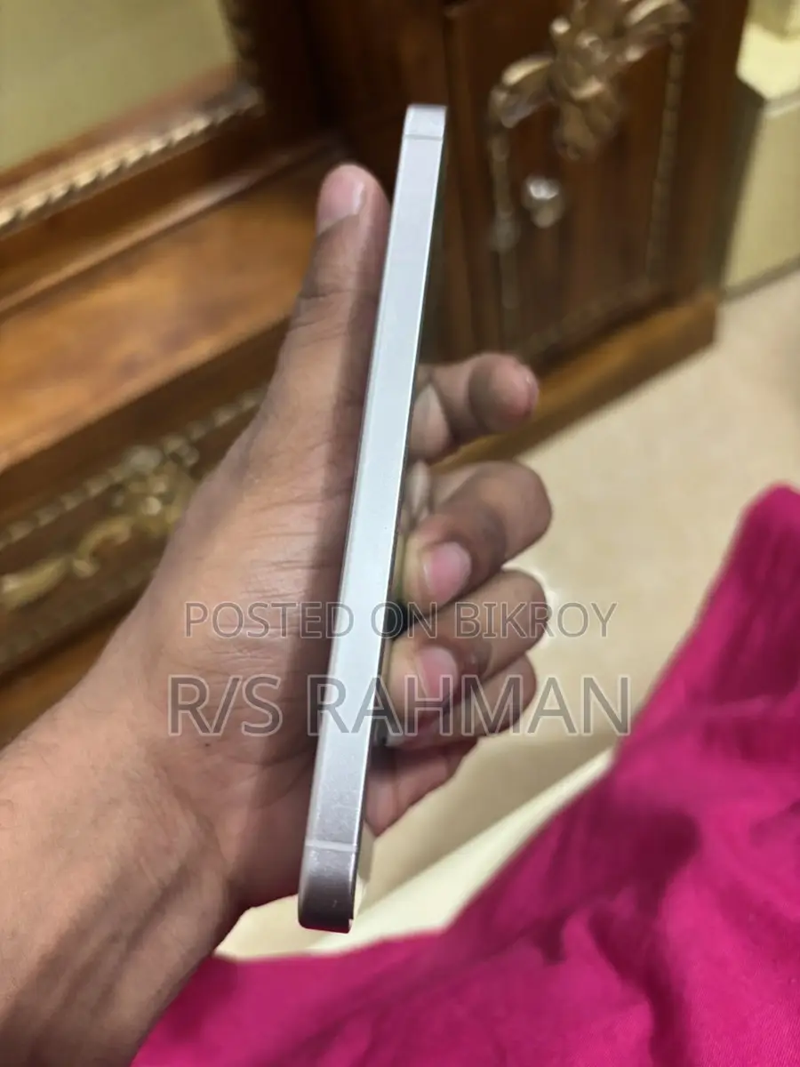Samsung Galaxy S24 256GB (Used)