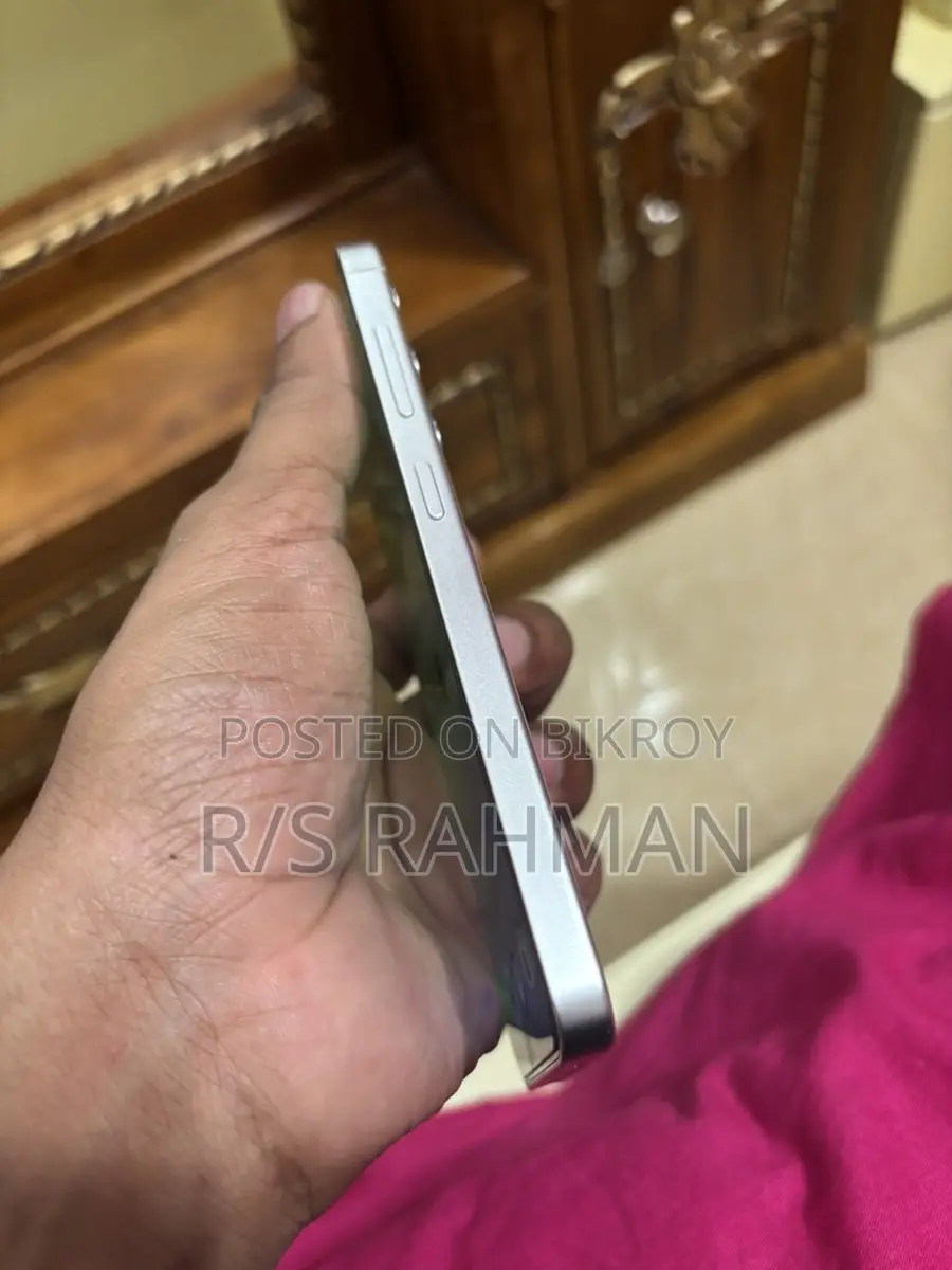 Samsung Galaxy S24 256GB (Used)