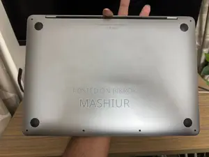 অ্যাপল ম্যাকবুক প্রো এম১