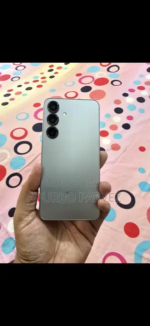 Samsung Galaxy S25 (ব্যবহৃত)