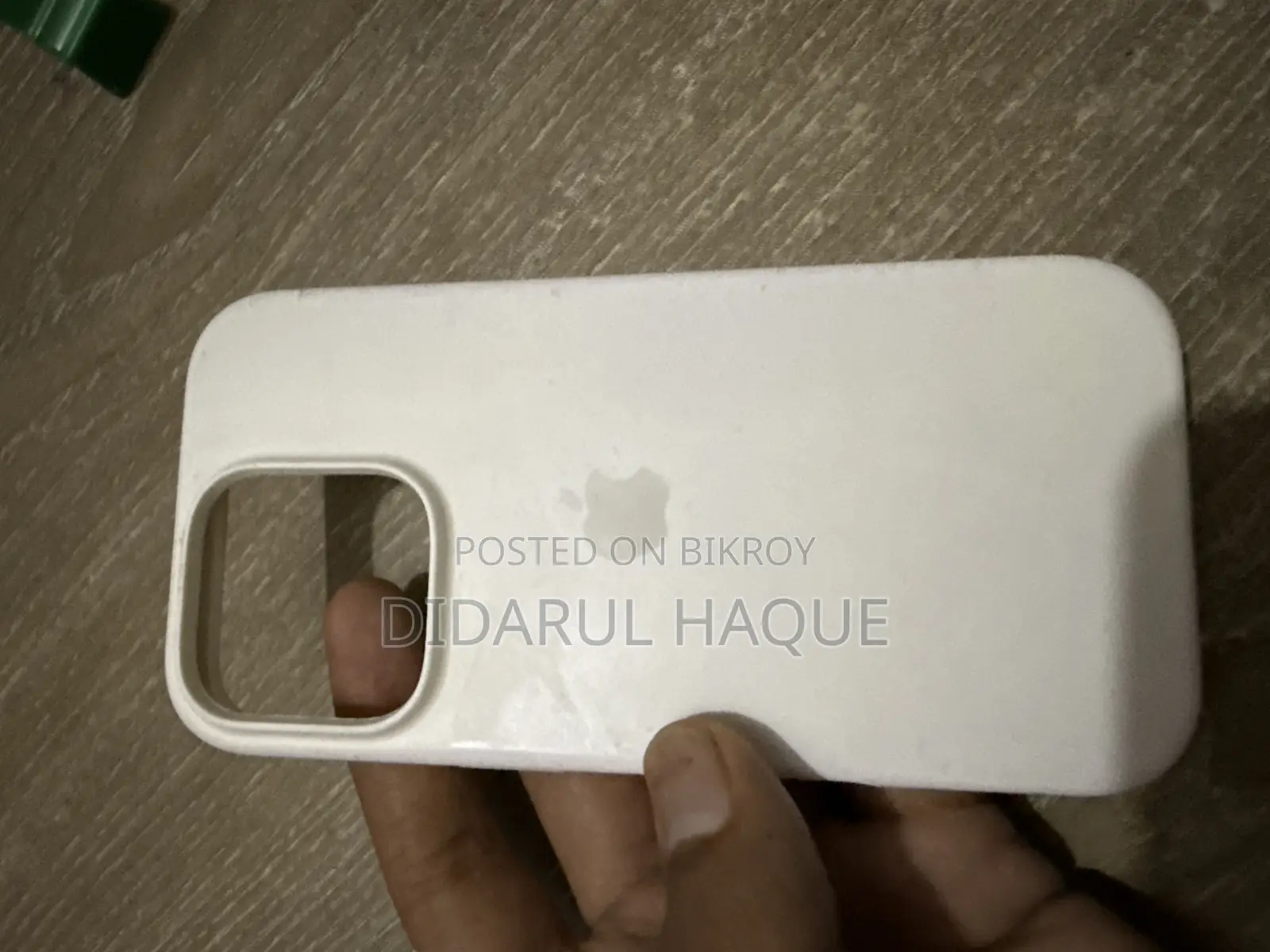 iPhone 16pro back cover