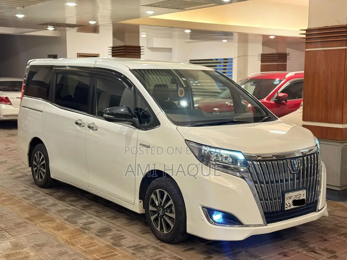Toyota Esquire 2018