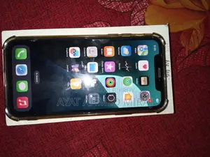 Apple iPhone XR (Used)