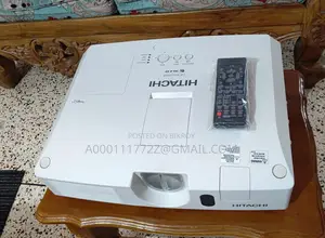 HITACHI CP-X5022WN 5000 ANSI LUMENS PROJECTOR Made in Japan