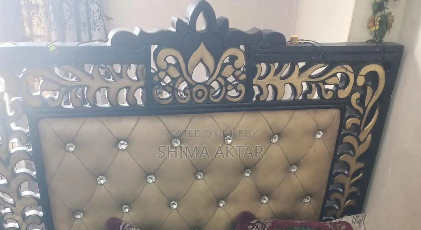 একটি সিঙ্গেল খাট