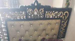 একটি সিঙ্গেল খাট