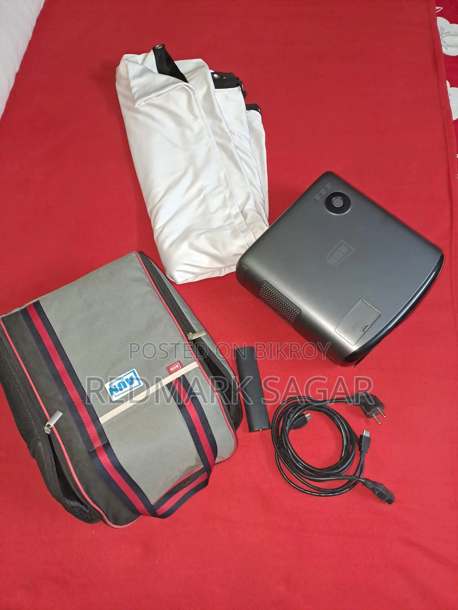 Aun AKEY9S Android Projector