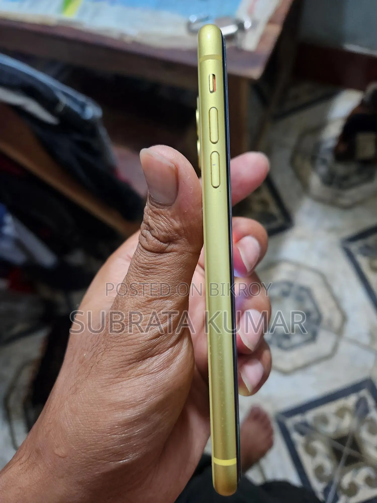 Apple iPhone 11 (Used)