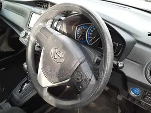 Toyota Axio EX PACKAGE HYBRID 2021