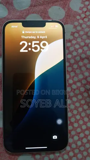 Apple iPhone 13 (Used)