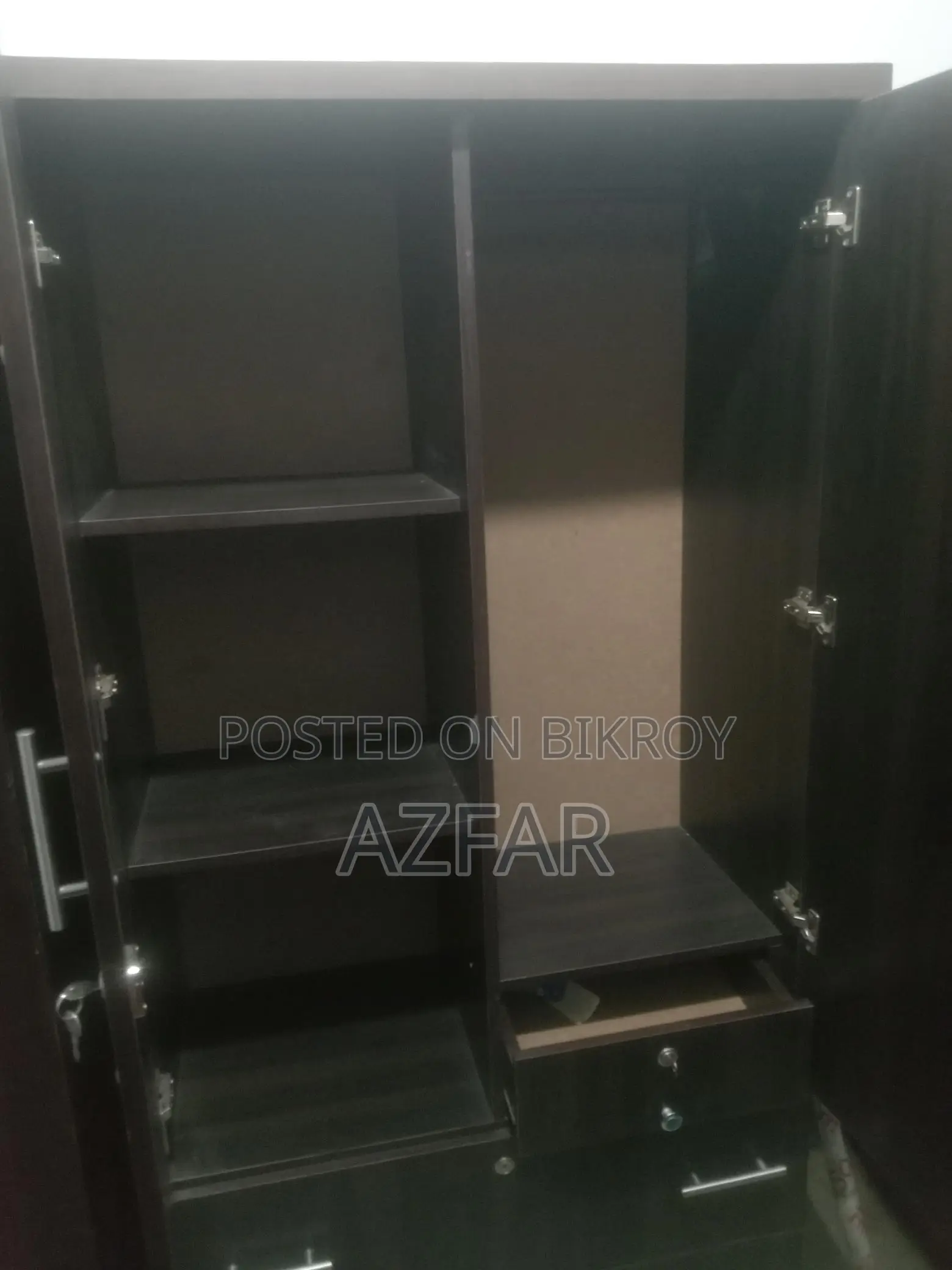 Stylish Melamine Furniture for Sale (Approx. 6 Feet)