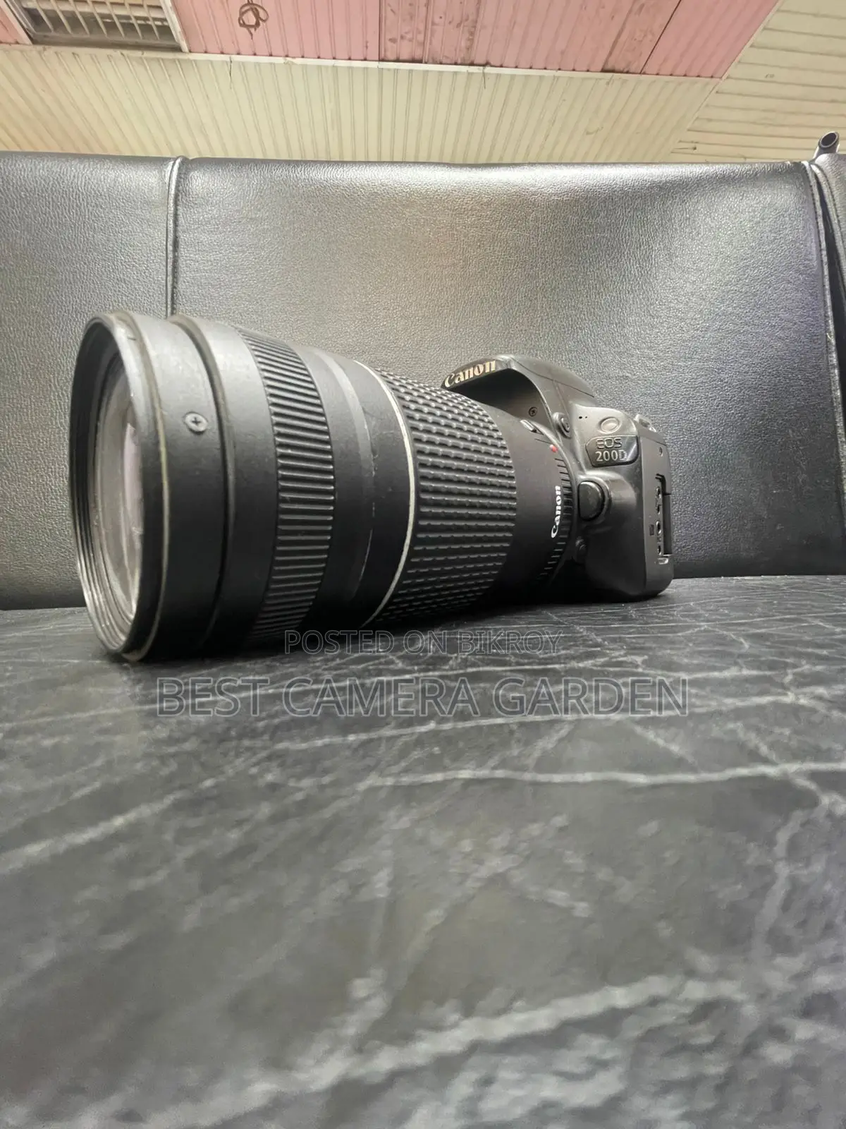 Canon 200D with 75-300mm Lens (Full Package)
