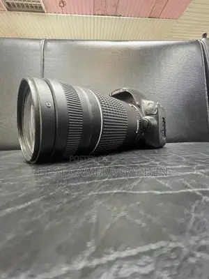 Canon 200D with 75-300mm Lens (Full Package)
