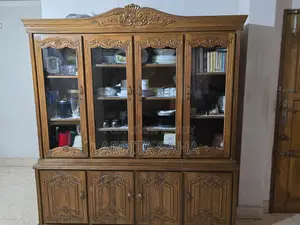 প্রিমিয়াম সেগুন কাঠের শোকেস বিক্রয় হবে
