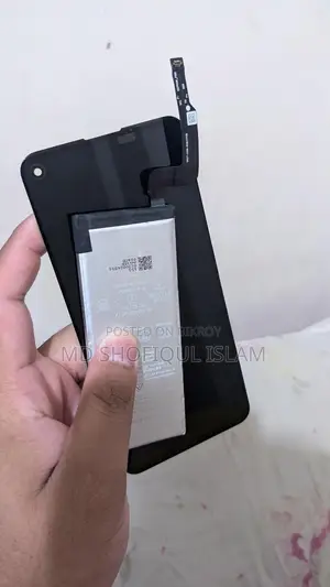 Google Pixel 5a 5G Display and Battery