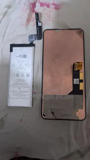 Google Pixel 5a 5G Display and Battery