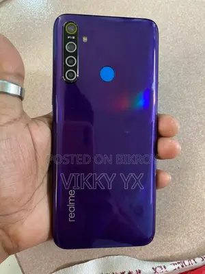 Realme 5i 4/64 (Used)