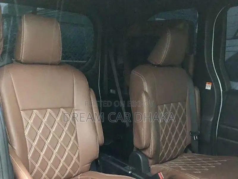 Toyota Voxy SZ PKG PEARL COLOR 2022