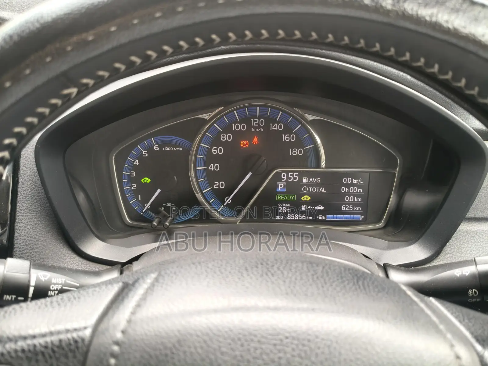 Toyota Axio WXB Hybrid 2016