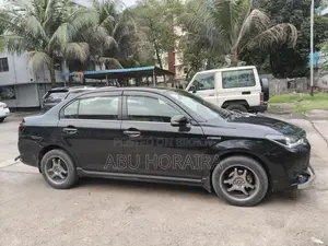 Toyota Axio WXB Hybrid 2016