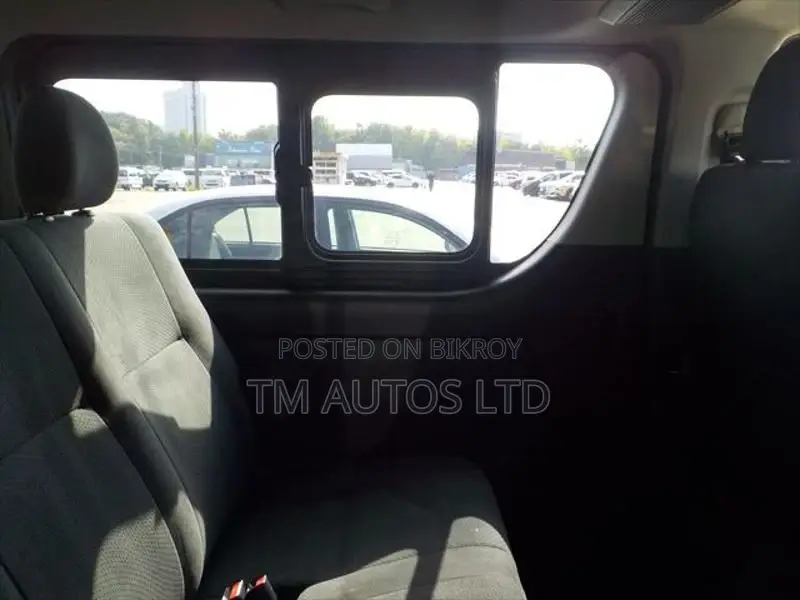 Toyota Hiace SUPER GL 3.5 BLACK 2020