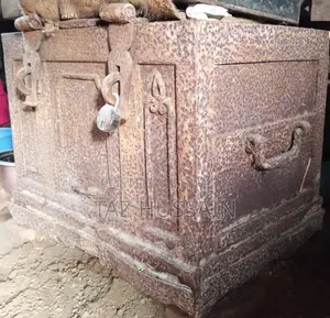Want to sell traditional iron safe