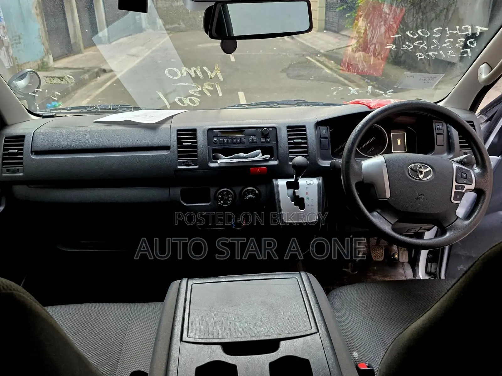 Toyota Hiace Dx 5 DOOR 2020