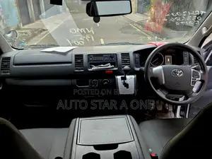 Toyota Hiace Dx 5 DOOR 2020