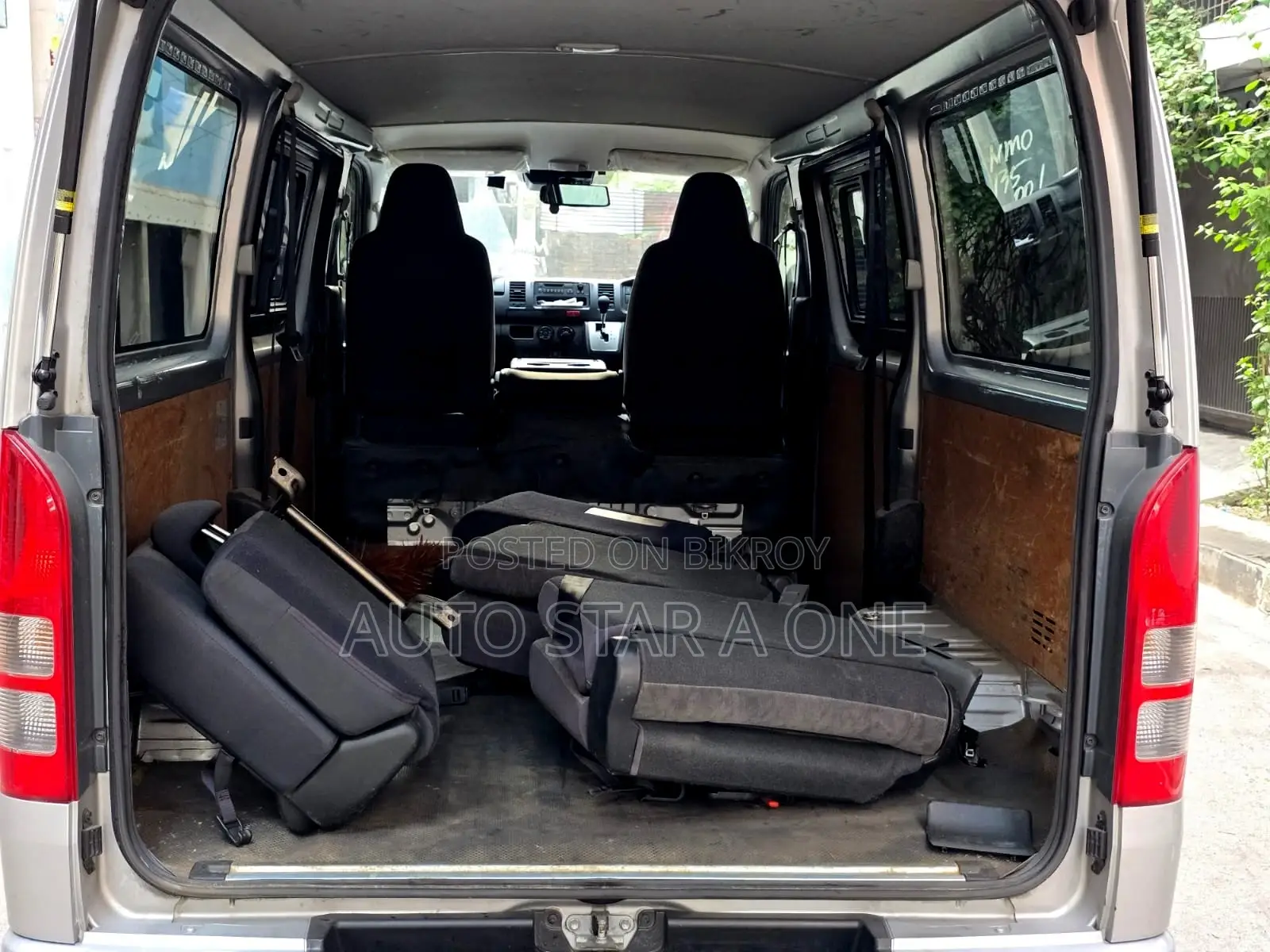 Toyota Hiace Dx 5 DOOR 2020