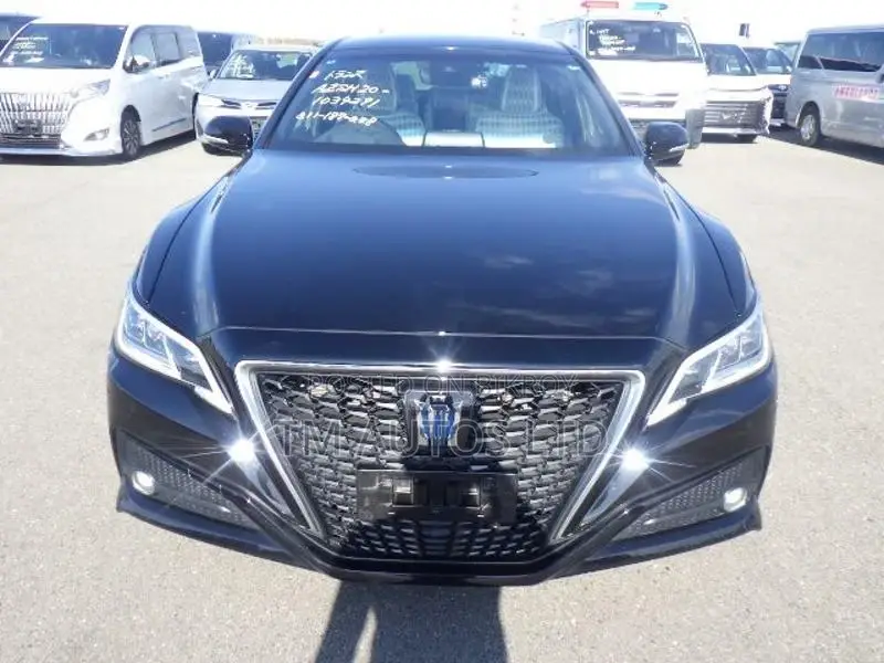 Toyota Crown G PKG 4.0 BLACK 2019