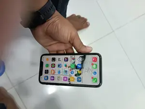 Apple iPhone 11 Good conditions (Used)