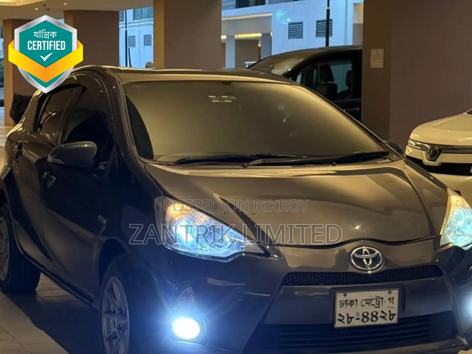 Toyota Aqua G Hybrid 2013
