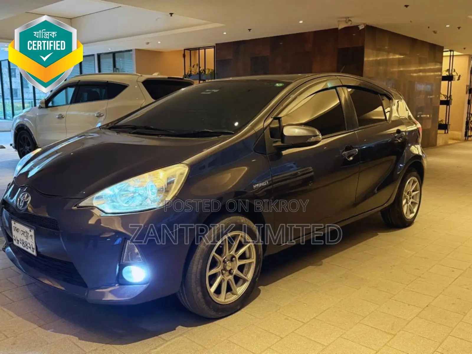 Toyota Aqua G Hybrid 2013