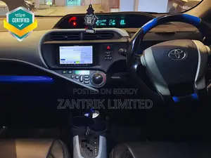 Toyota Aqua G Hybrid 2013